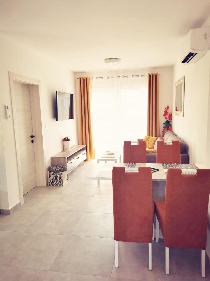 Apartmani Marco,Lukas,Patrick,David,Blizu Centra I Mora Sa Free Privatnim Parkingom Pula Zewnętrze zdjęcie