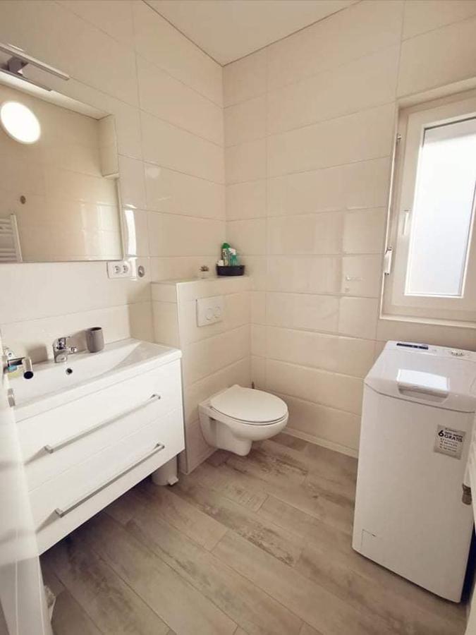 Apartmani Marco,Lukas,Patrick,David,Blizu Centra I Mora Sa Free Privatnim Parkingom Pula Zewnętrze zdjęcie