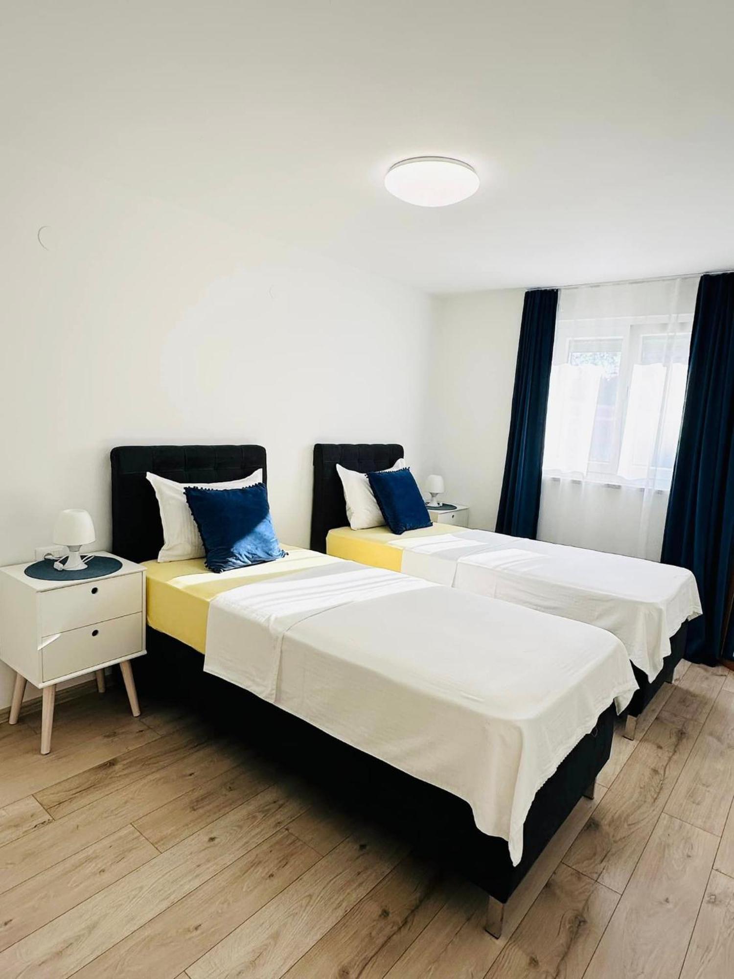 Apartmani Marco,Lukas,Patrick,David,Blizu Centra I Mora Sa Free Privatnim Parkingom Pula Zewnętrze zdjęcie