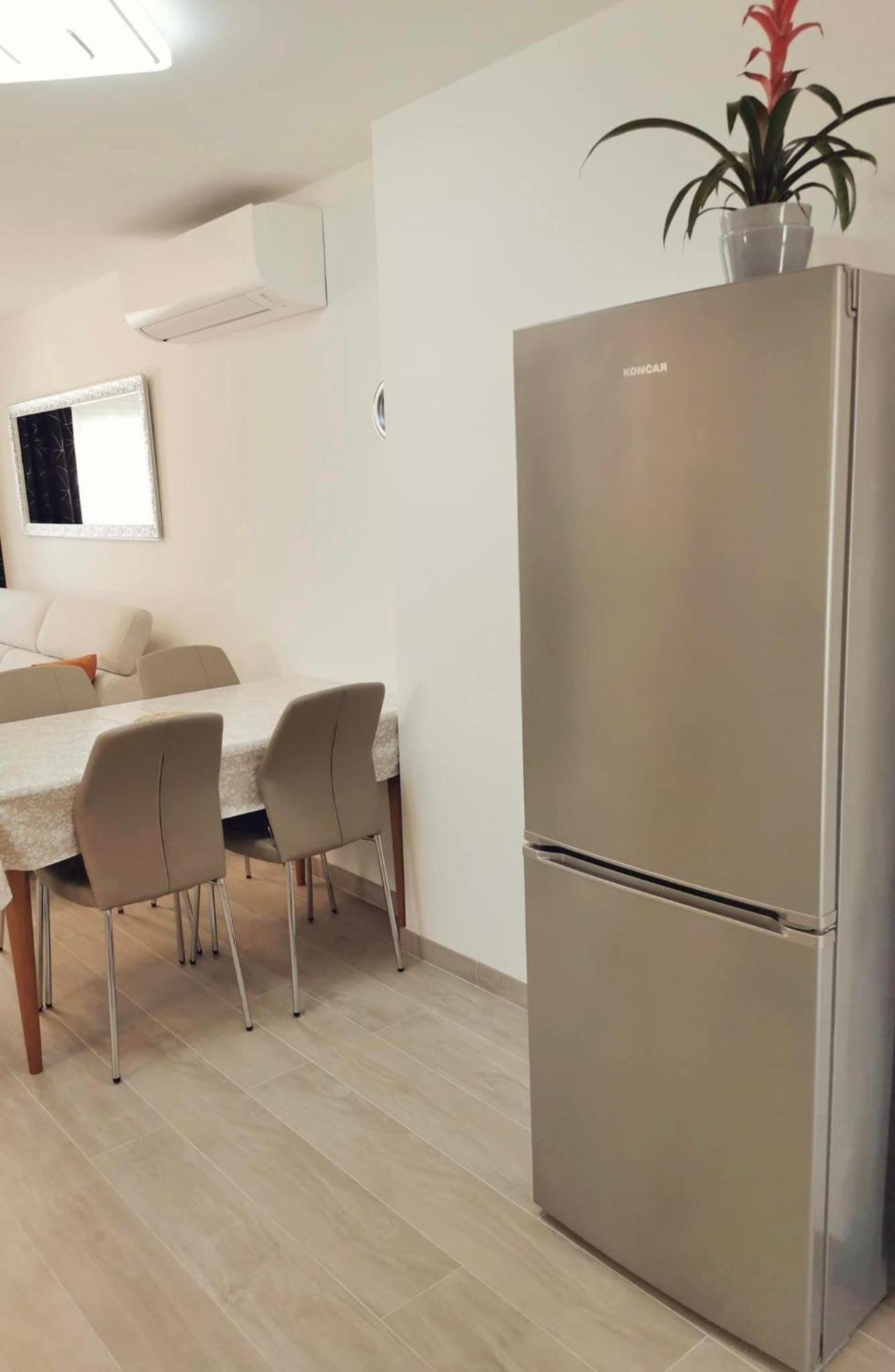 Apartmani Marco,Lukas,Patrick,David,Blizu Centra I Mora Sa Free Privatnim Parkingom Pula Zewnętrze zdjęcie